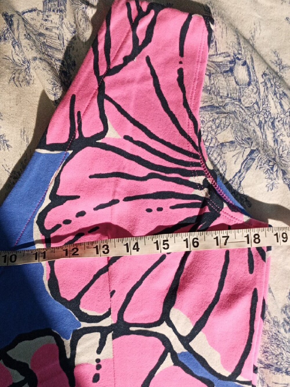 Mahi Gold Pink & Blue Floral V-Neck Shift Dress Size Medium - Picture 4 of 5